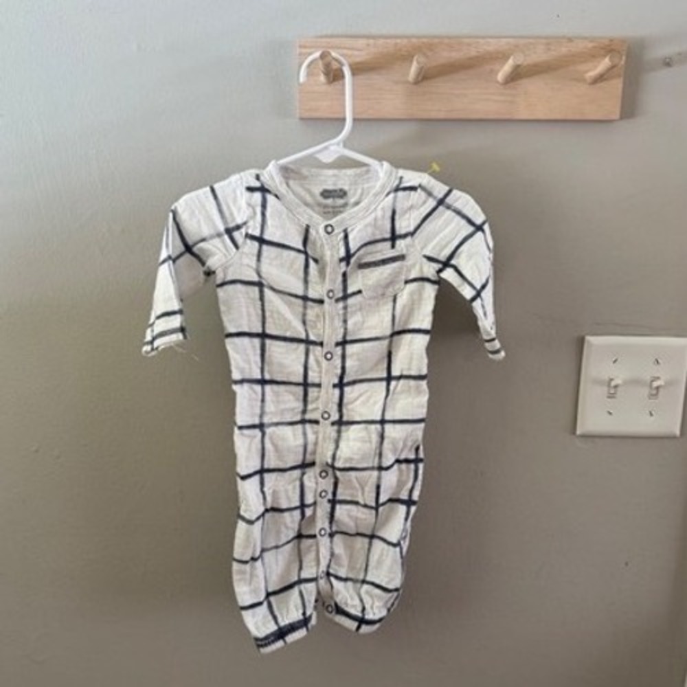 0/3m mudpie romper